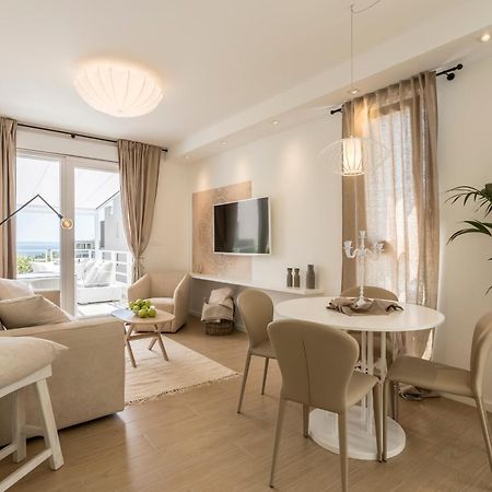 ספליט The Pleasurist - Apartment With Private Heated Pool And Terrace מראה חיצוני תמונה