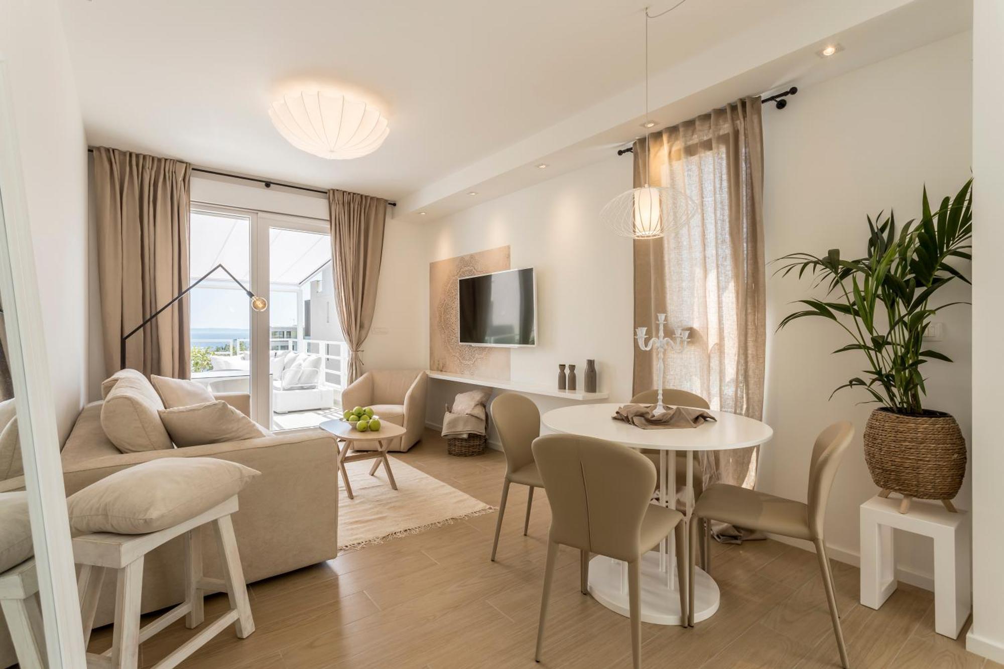 ספליט The Pleasurist - Apartment With Private Heated Pool And Terrace מראה חיצוני תמונה