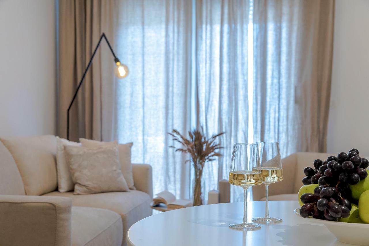ספליט The Pleasurist - Apartment With Private Heated Pool And Terrace מראה חיצוני תמונה